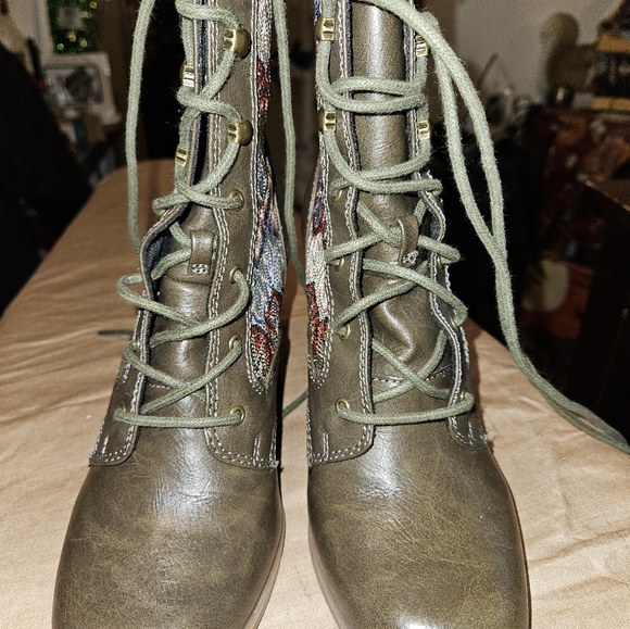 Dolce by Mojo Moxy Combat Lace-up Boot 7.5 women - Picture 4 of 8